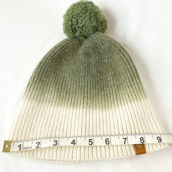 FRYE & CO Knit Pompom Stocking Winter Cap Hat Green & Cream Colorblock Dip Dye - Picture 5 of 9